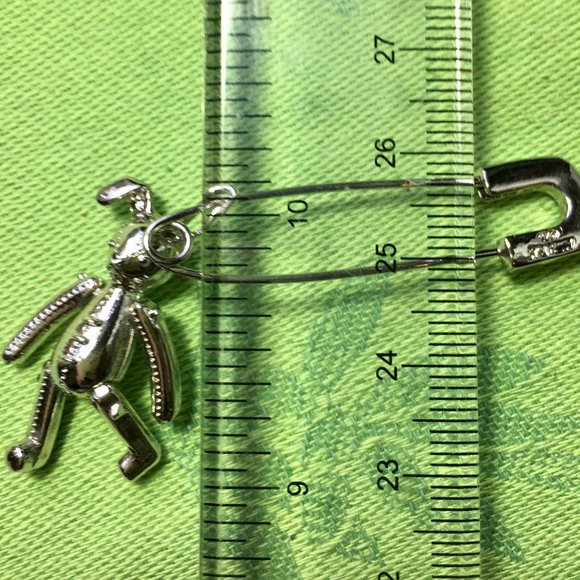 Bunny Safety Pin - Picture 4 of 4